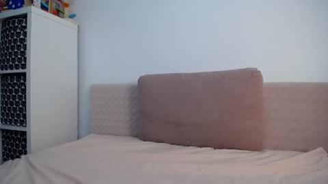 Antonia online show from February 2025 03:48:02 PM