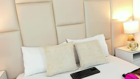 Antonia online show from January 2026 11:58:01 AM