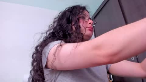 Snapshot of antoniart_ chatting on December 2024 05:20:02 AM Antonia online show from December 2024 05:20:02 AM