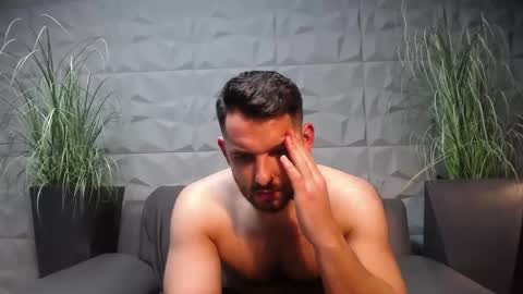 Snapshot of antoniovalentinidiamond chatting on January 2025 08:05:02 PM HI My name is Antonio online show from January 2025 08:05:02 PM