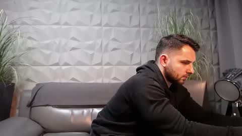 Snapshot of antoniovalentinidiamond chatting on January 2025 08:13:02 PM HI My name is Antonio online show from January 2025 08:13:02 PM