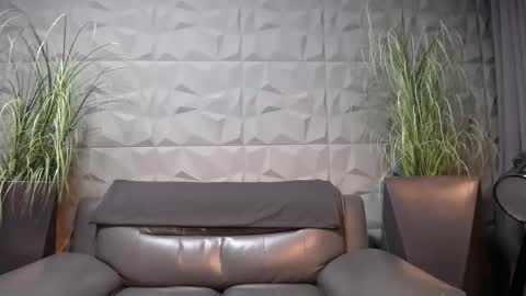 Snapshot of antoniovalentinidiamond chatting on January 2025 08:21:01 PM HI My name is Antonio online show from January 2025 08:21:01 PM