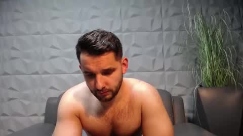 Snapshot of antoniovalentinidiamond chatting on February 2025 12:04:01 AM HI My name is Antonio online show from February 2025 12:04:01 AM