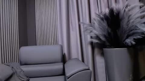 Snapshot of antoniovalentinidiamond chatting on October 2025 07:00:01 PM HI My name is Antonio online show from October 2025 07:00:01 PM