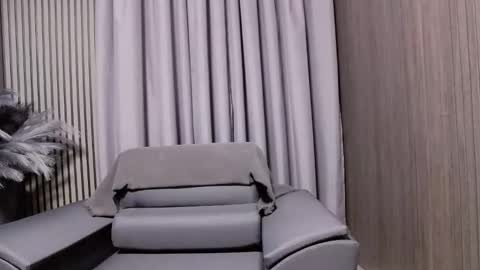 Snapshot of antoniovalentinidiamond chatting on October 2025 06:52:02 PM HI My name is Antonio online show from October 2025 06:52:02 PM