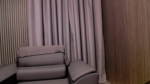 Snapshot of antoniovalentinidiamond chatting on October 2025 06:52:01 PM HI My name is Antonio online show from October 2025 06:52:01 PM