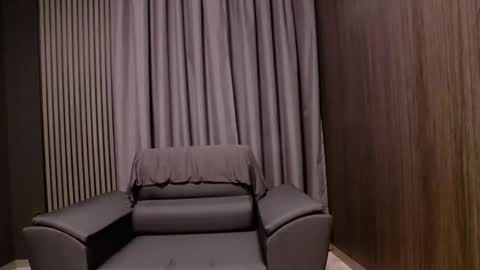 Snapshot of antoniovalentinidiamond chatting on November 2025 07:56:02 PM HI My name is Antonio online show from November 2025 07:56:02 PM