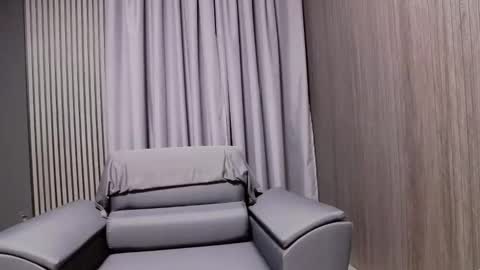 Snapshot of antoniovalentinidiamond chatting on November 2025 07:57:01 PM HI My name is Antonio online show from November 2025 07:57:01 PM