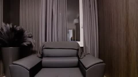 Snapshot of antoniovalentinidiamond chatting on November 2025 07:57:01 PM HI My name is Antonio online show from November 2025 07:57:01 PM