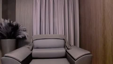 Snapshot of antoniovalentinidiamond chatting on November 2025 07:58:01 PM HI My name is Antonio online show from November 2025 07:58:01 PM