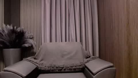 Snapshot of antoniovalentinidiamond chatting on December 2025 07:56:02 PM HI My name is Antonio online show from December 2025 07:56:02 PM