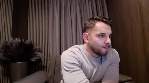 Snapshot of antoniovalentinidiamond chatting on January 2026 08:00:02 PM HI My name is Antonio online show from January 2026 08:00:02 PM