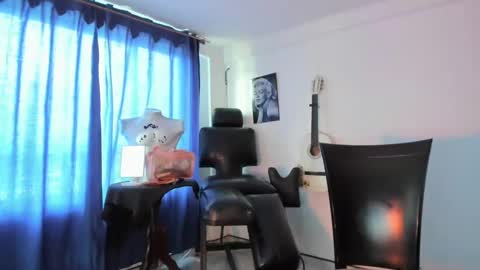 Snapshot of antonnello_ chatting on February 2025 09:26:02 PM antonnello_ online show from February 2025 09:26:02 PM