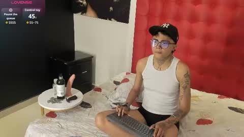 Snapshot of antony_d_ossa chatting on July 2026 08:22:02 PM antony_d_ossa online show from July 2026 08:22:02 PM