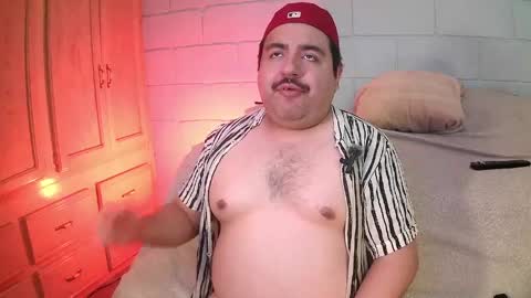 Snapshot of anuarfox chatting on May 2026 12:23:01 PM AnuarFox online show from May 2026 12:23:01 PM