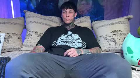 Tom online show from January 2026 05:22:02 AM