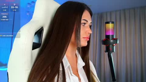 Anna online show from June 2026 02:51:01 AM