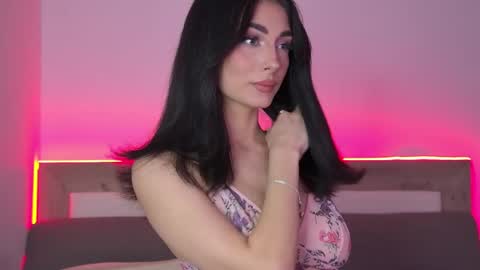 Snapshot of anyalobb chatting on March 2026 04:35:01 AM anyalobb online show from March 2026 04:35:01 AM