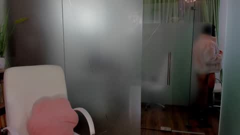 Anya online show from January 2025 01:32:02 PM