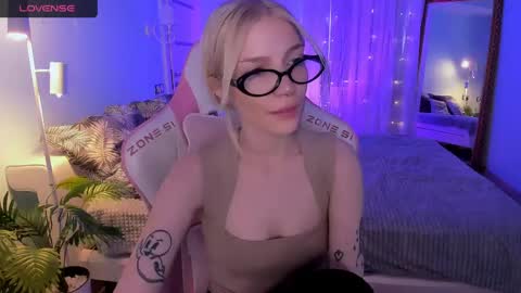 Anya online show from April 2026 02:44:01 AM