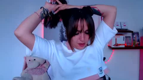 Anyela online show from July 2026 10:45:01 PM