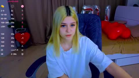 ApheliaStar online show from February 2026 03:49:02 PM