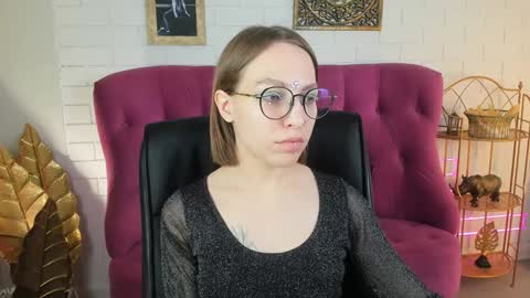 Snapshot of aphexqueen chatting on January 2025 09:24:02 AM APHEX QUEEN online show from January 2025 09:24:02 AM