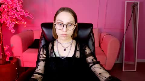 Snapshot of aphexqueen chatting on January 2025 09:13:01 AM APHEX QUEEN online show from January 2025 09:13:01 AM