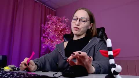 Snapshot of aphexqueen chatting on February 2025 07:14:01 PM APHEX QUEEN online show from February 2025 07:14:01 PM