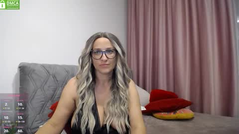 Sarah online show from September 2025 11:50:01 PM