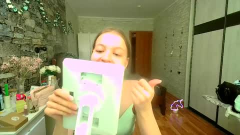 Aphrodite online show from April 2026 12:21:02 PM