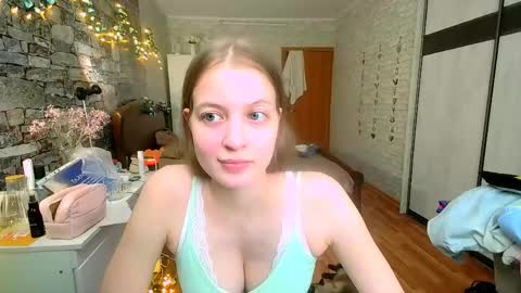 Snapshot of aphrodite_wow_ chatting on April 2026 02:23:02 PM Aphrodite online show from April 2026 02:23:02 PM
