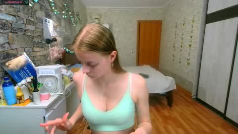 Snapshot of aphrodite_wow_ chatting on May 2026 04:24:02 PM Aphrodite online show from May 2026 04:24:02 PM