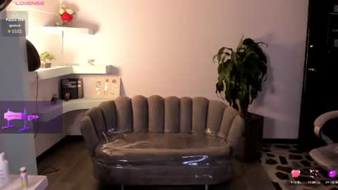 aphrodite online show from July 2026 03:23:01 AM