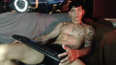 Snapshot of apolo01_ chatting on April 2026 03:09:01 AM Apolo online show from April 2026 03:09:01 AM