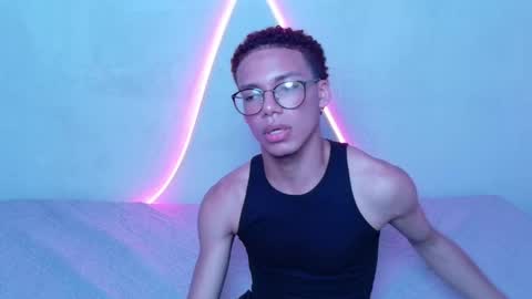 apolo_night online show from November 2025 01:44:02 PM