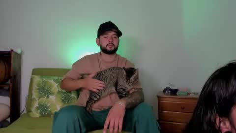 Snapshot of apolorising_ chatting on October 2025 01:27:02 AM Lola  Apolo online show from October 2025 01:27:02 AM