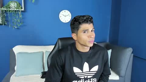 Snapshot of apolotherock chatting on March 2025 07:39:01 PM Apolo online show from March 2025 07:39:01 PM