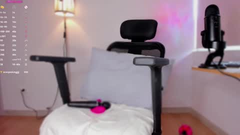 Snapshot of apoteosis_ chatting on December 2024 03:10:02 PM Apo online show from December 2024 03:10:02 PM