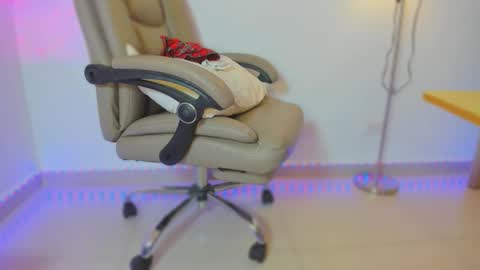 Snapshot of apoteosis_ chatting on February 2026 08:46:02 AM Apo online show from February 2026 08:46:02 AM