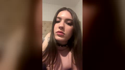 Snapshot of apple_kittii chatting on May 2026 09:54:01 PM apple_kittii online show from May 2026 09:54:01 PM
