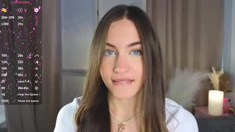 Snapshot of appleeepie chatting on September 2025 09:13:01 AM Vicki online show from September 2025 09:13:01 AM