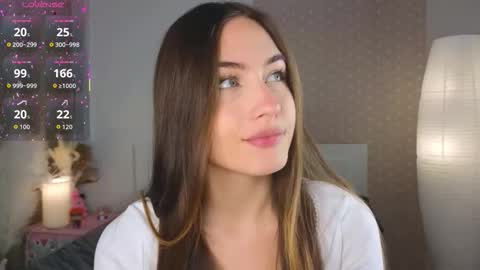 Snapshot of appleeepie chatting on October 2025 09:52:02 AM Vicki online show from October 2025 09:52:02 AM