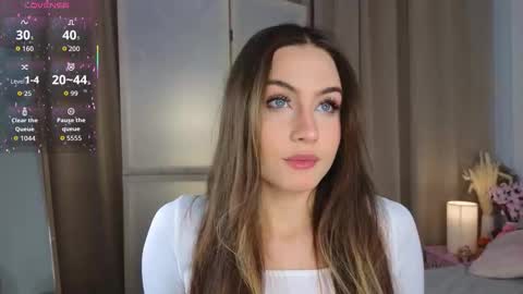 Snapshot of appleeepie chatting on November 2025 09:08:02 AM Vicki online show from November 2025 09:08:02 AM