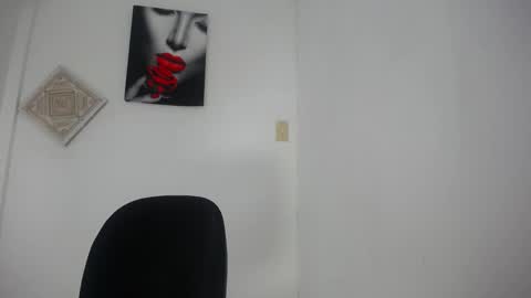 Aprhillove online show from December 2024 07:40:01 AM