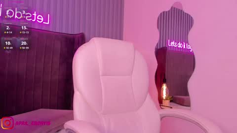 Snapshot of april_ebony18_ chatting on January 2025 01:43:01 PM April online show from January 2025 01:43:01 PM