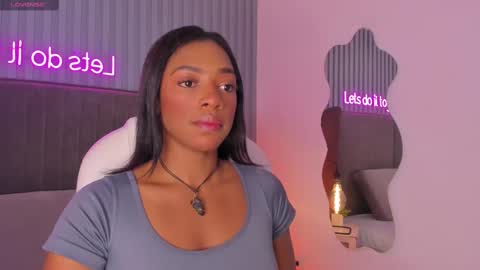 Snapshot of april_ebony18_ chatting on February 2025 10:37:02 AM April online show from February 2025 10:37:02 AM