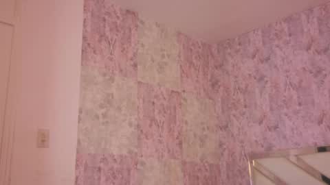 Isabella online show from April 2026 10:18:01 PM