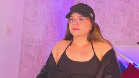 Snapshot of april_summer_ chatting on June 2026 09:03:02 PM Isabella online show from June 2026 09:03:02 PM