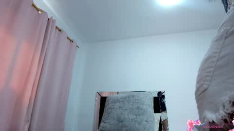 Snapshot of apriladamson_ chatting on June 2026 07:30:02 PM April online show from June 2026 07:30:02 PM